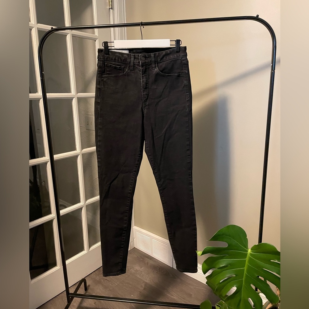 Gap Black Skinny Jeans (30/10 TALL)
